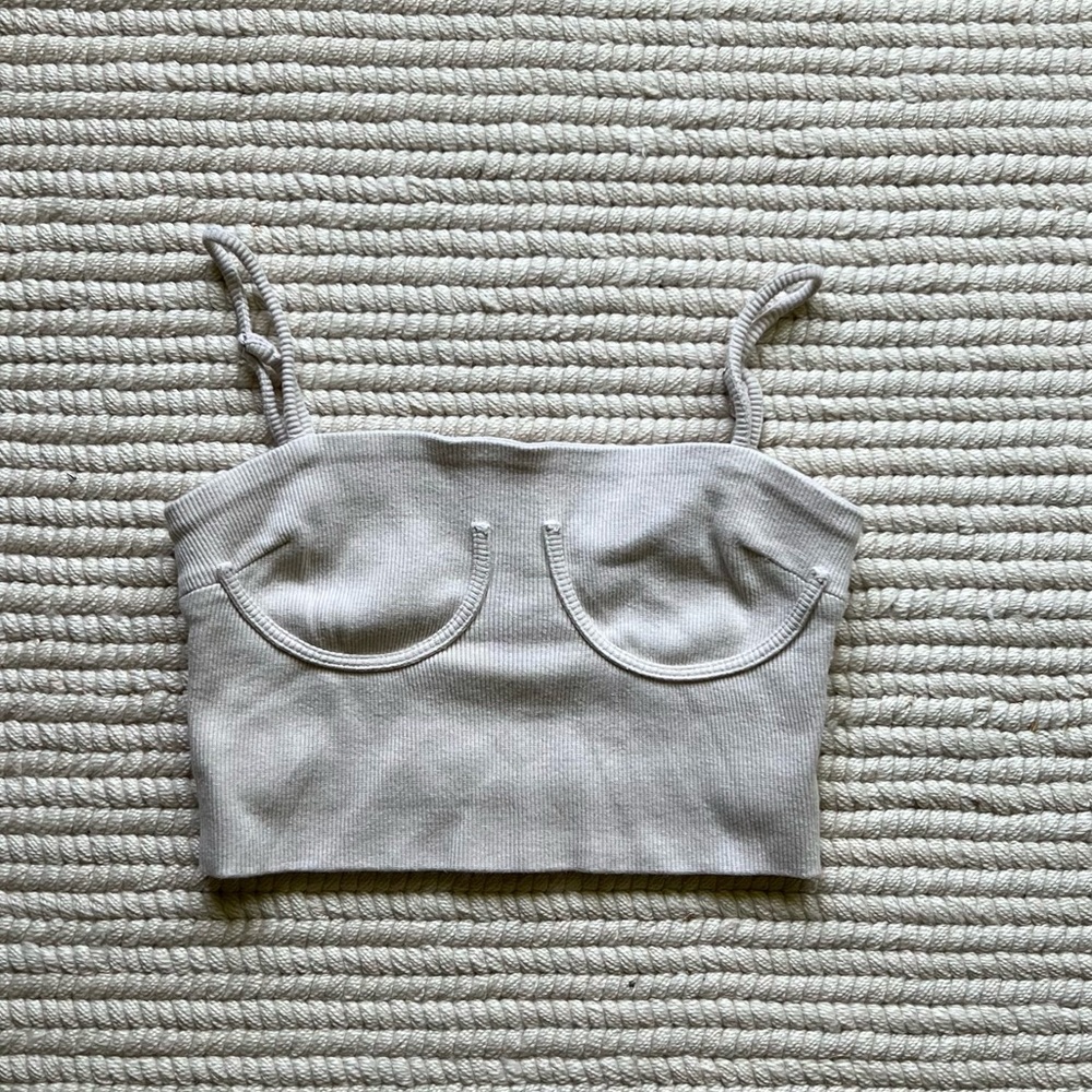 Dissh beige crop top